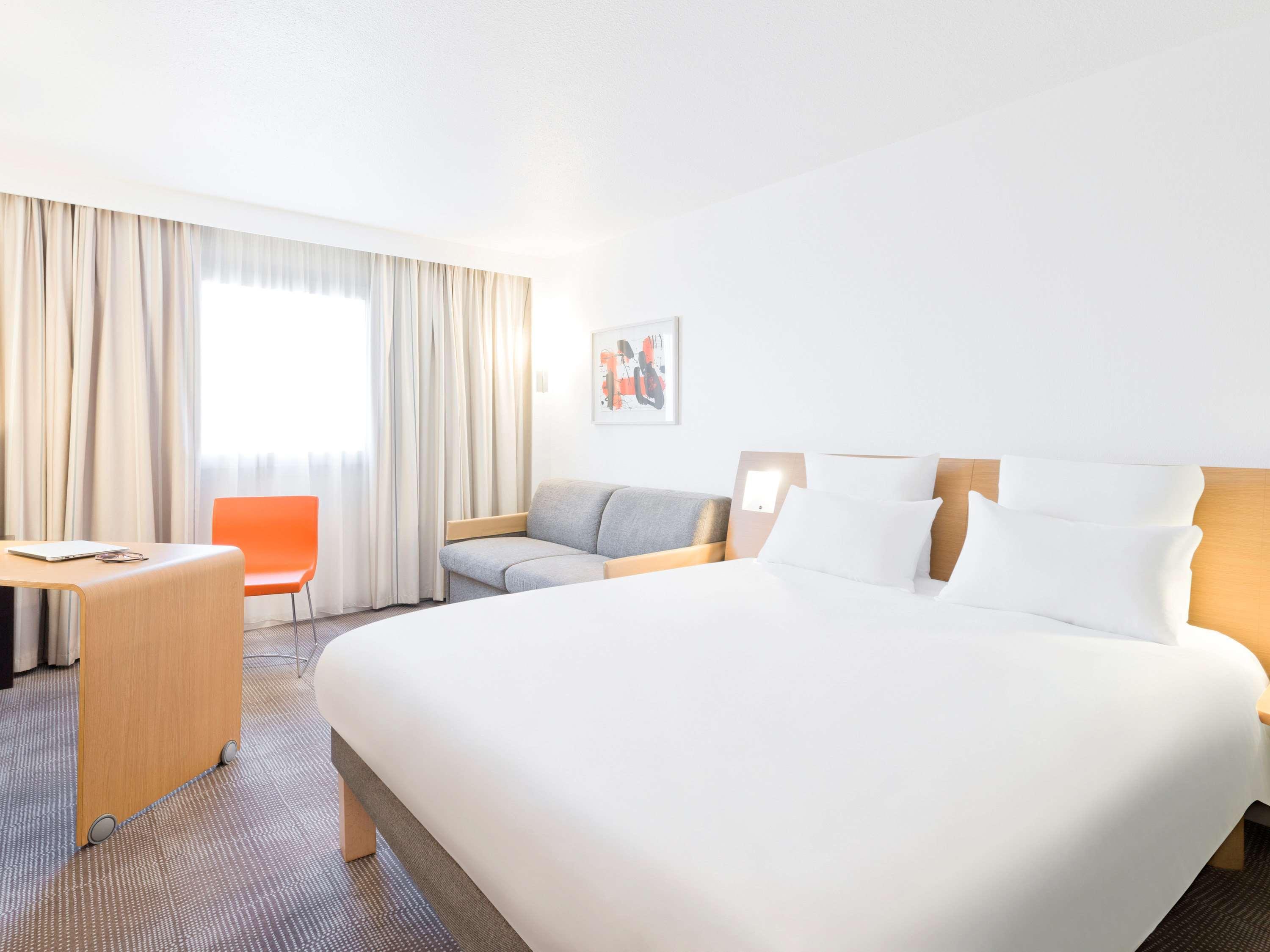 Novotel Reading Centre Экстерьер фото