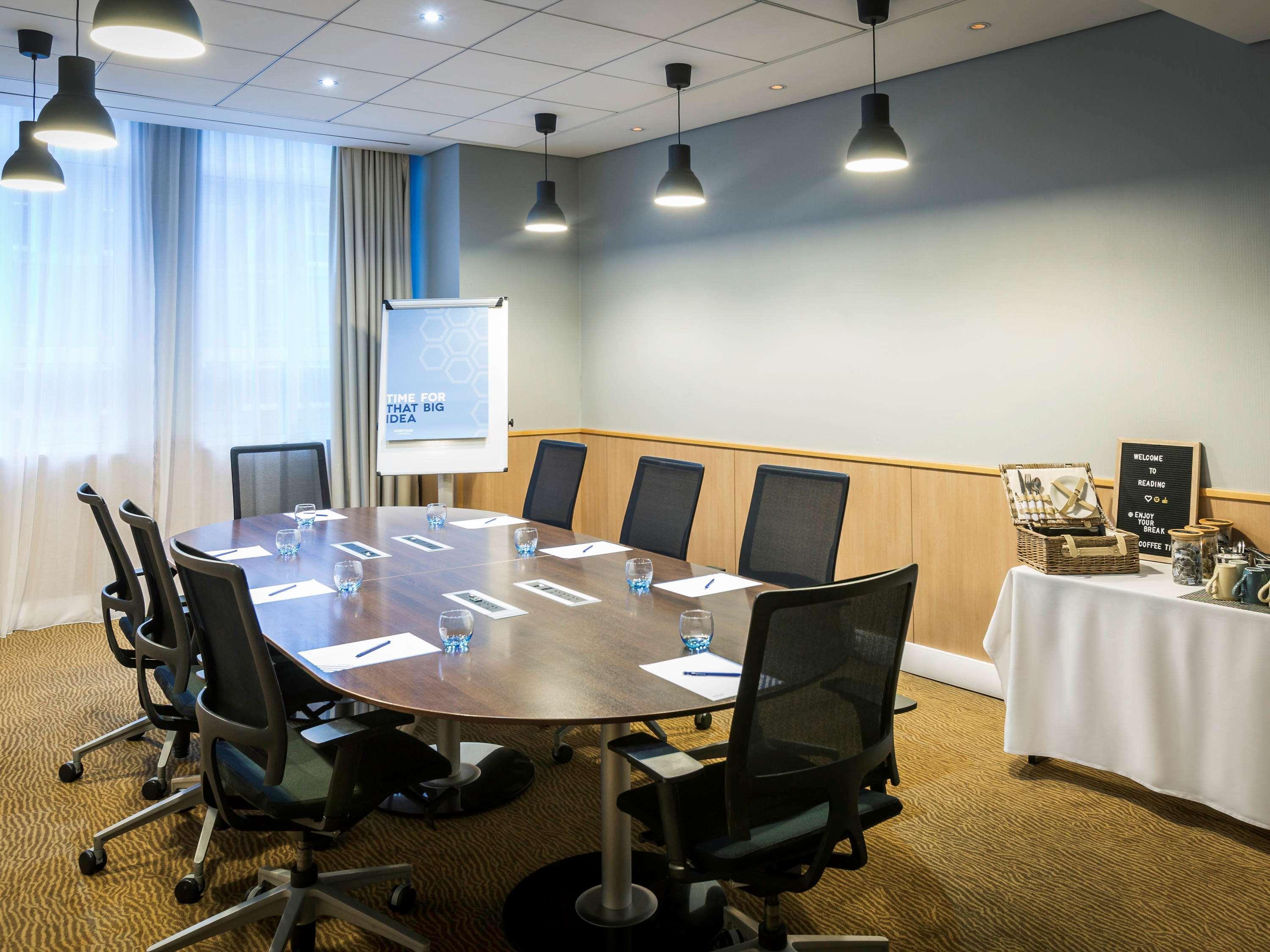 Novotel Reading Centre Экстерьер фото