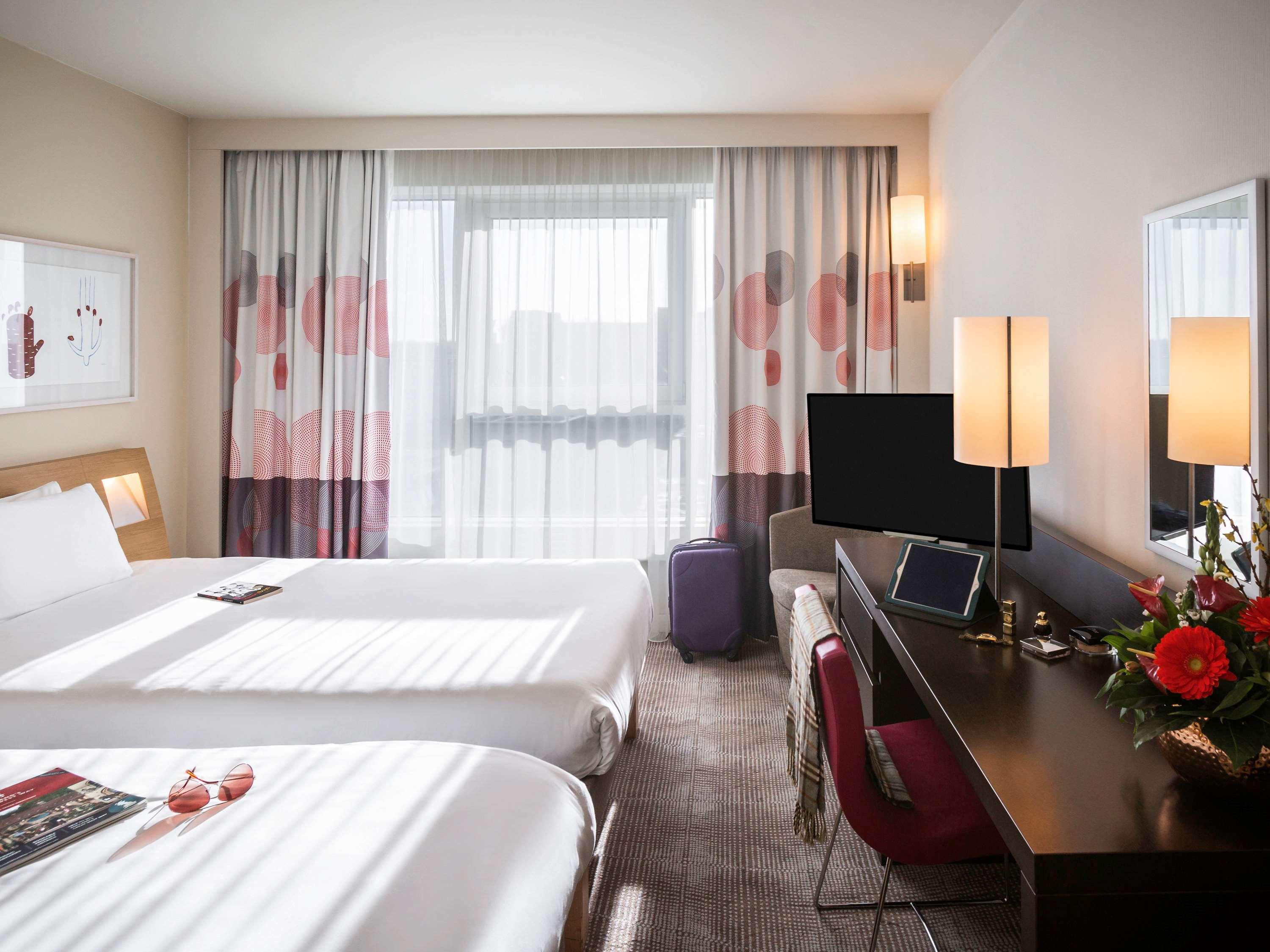 Novotel Reading Centre Экстерьер фото
