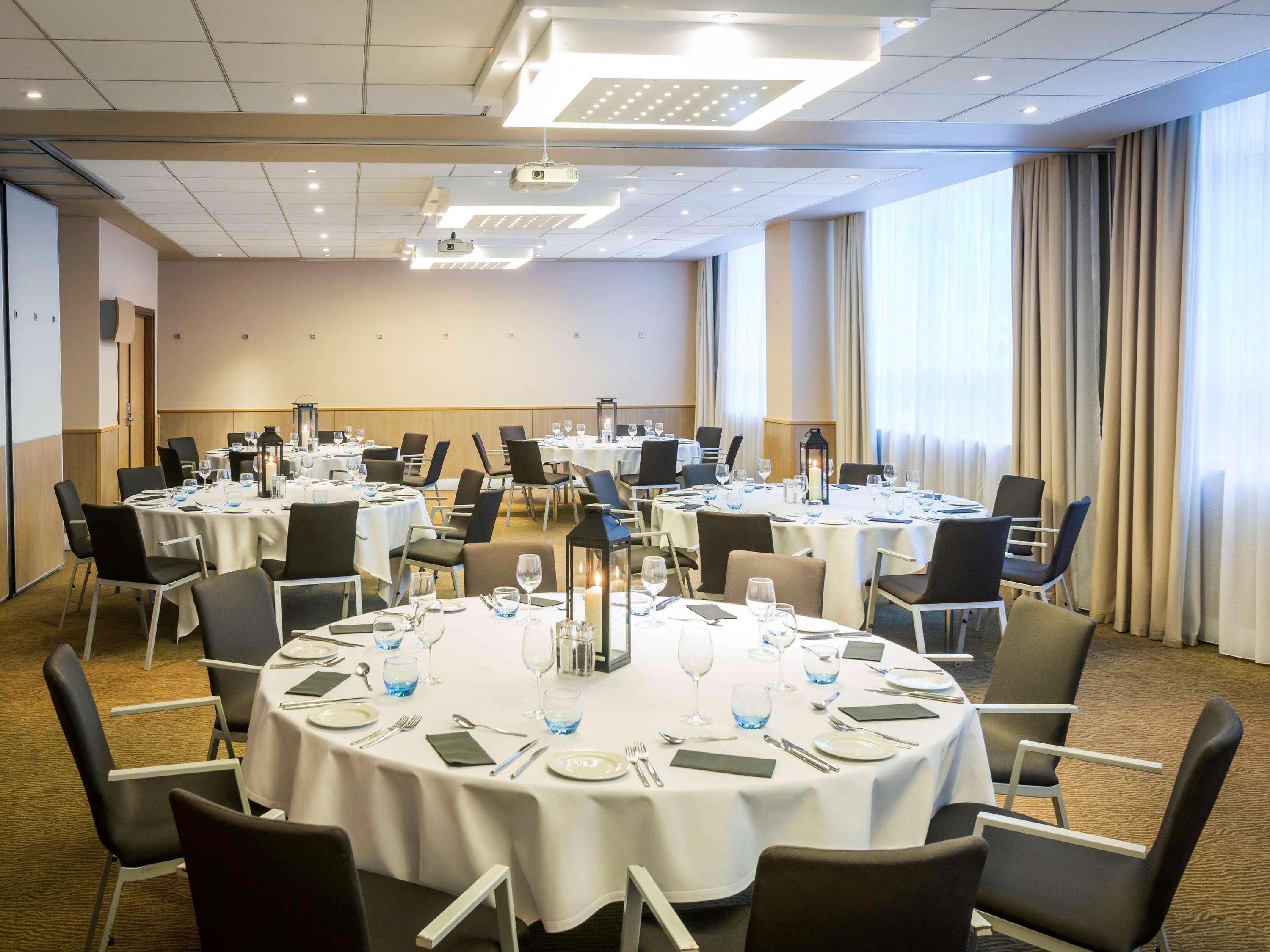 Novotel Reading Centre Экстерьер фото