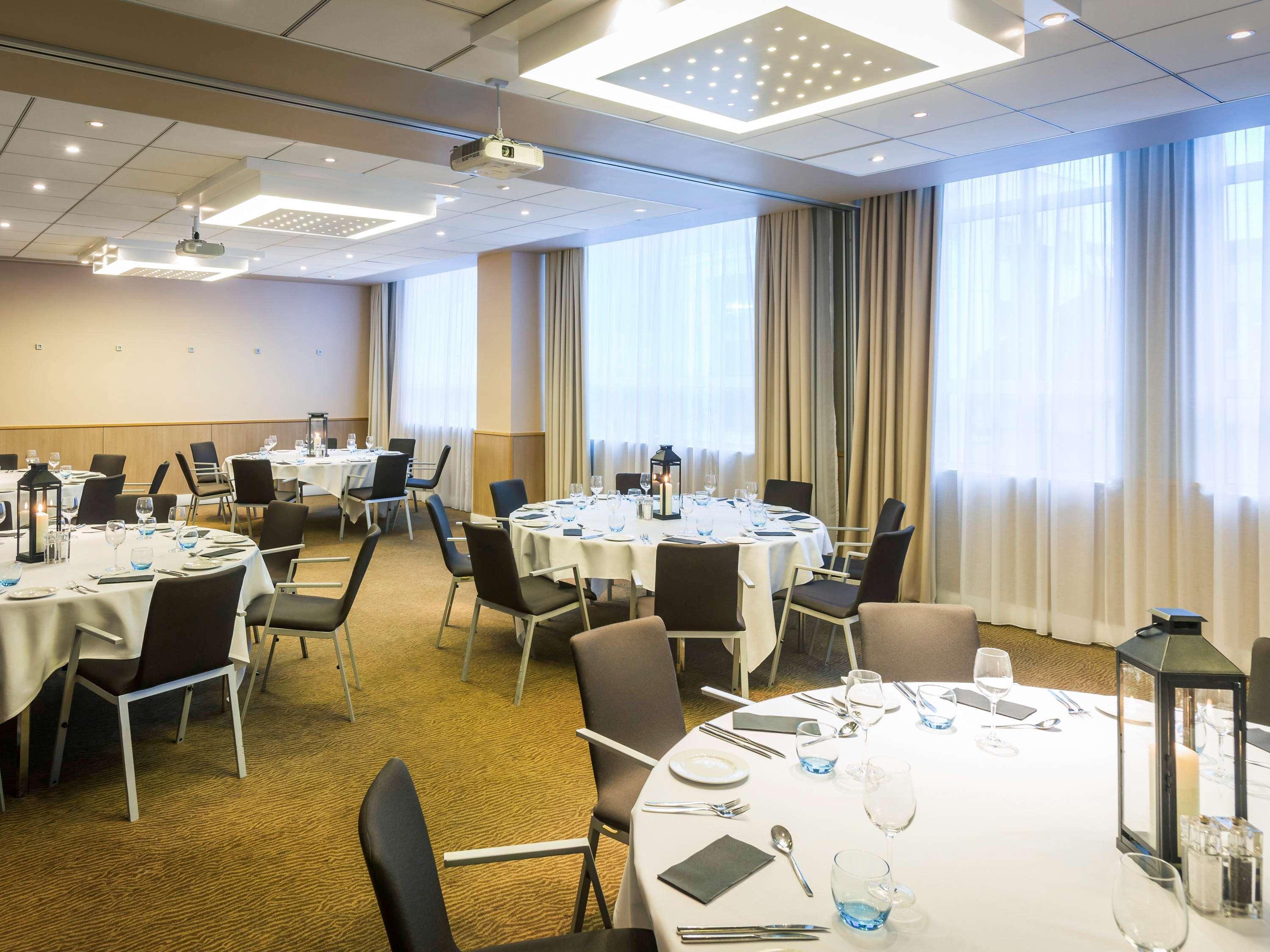 Novotel Reading Centre Экстерьер фото