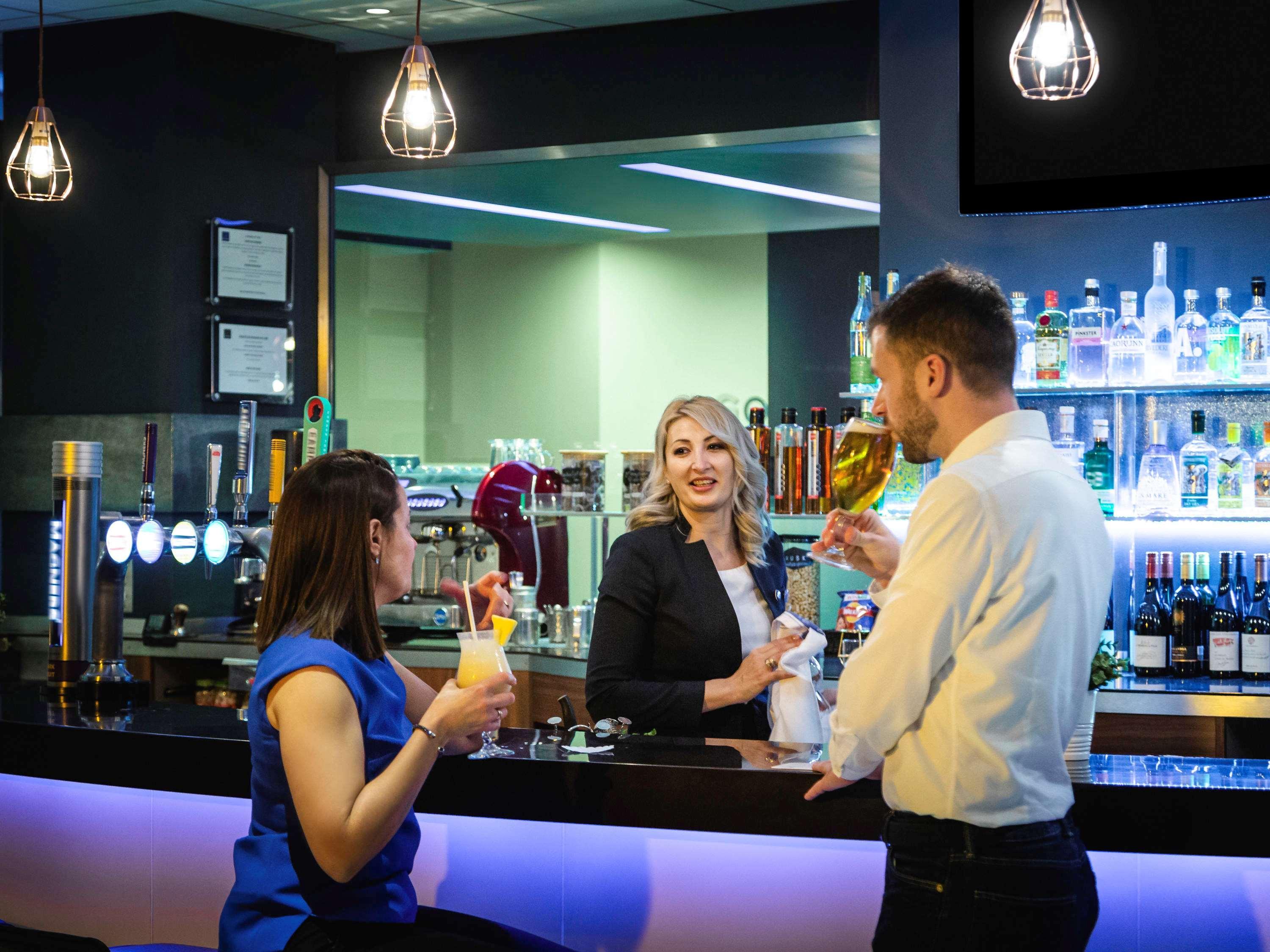 Novotel Reading Centre Экстерьер фото