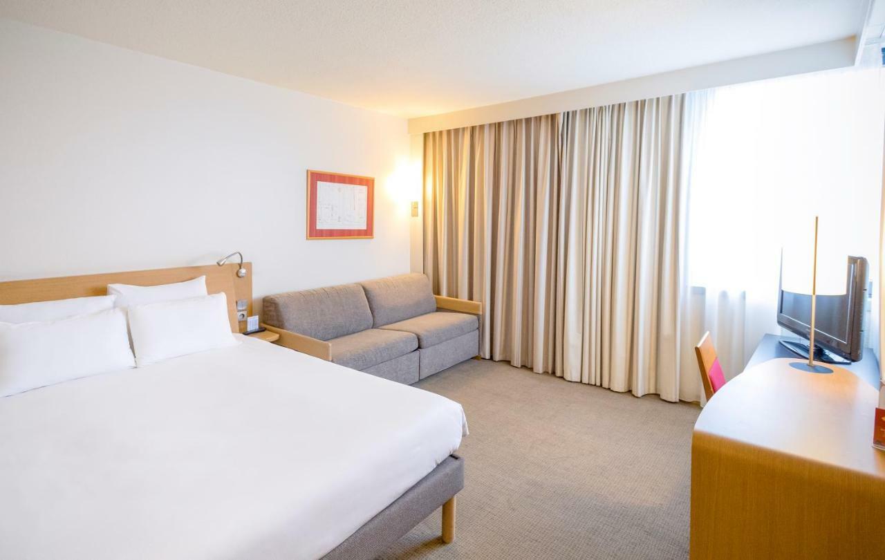 Novotel Reading Centre Экстерьер фото